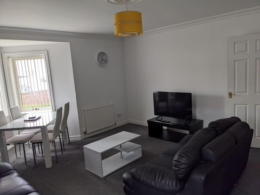 Teith Court Apartment With Private Parking. Стерлинг Экстерьер фото